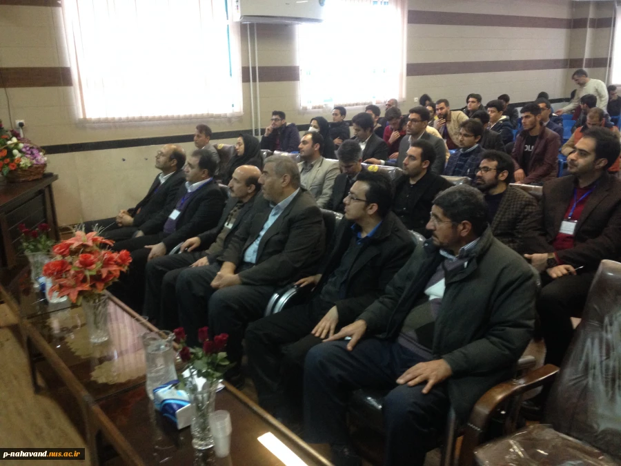 به مناسبت روز مهندس سمینار مهندسی و نمایشگاه تخصصی برق، کامپیوتر و شهر سازی در آموزشکده فنی و حرفه ای نهاوند برگزار شد  2