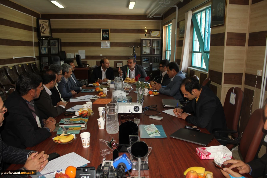 برگزاری جلسه مشترک روسای محترم دانشگاه های شهرستان نهاوند با حضور محترم دکتر بهرام نیا و معاون فرماندار در آموزشکده فنی و حرفه ای نهاوند(حاج حشمت شهبازی) 2