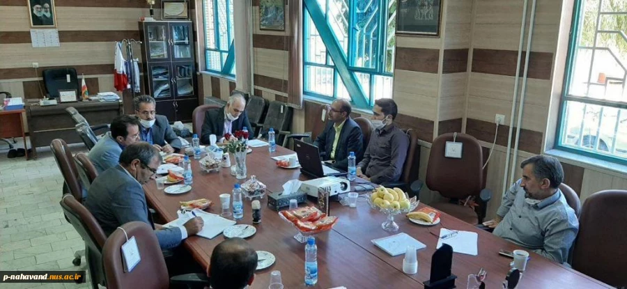 برگزاری نشست هم اندیشی ،همکاری ،هماهنگی بین آموزشکده فنی وحرفه ای ومعاونین آموزشی وکارشناسان فنی وحرفه ای ومهارتی اداره آموزش وپرورش شهرستان نهاوندوشهرفیروزان به منظور تشویق وترغیب وجذب حداکثری  دانش آموزان رشته های  فنی وحرفه ای وکاردانش شهرستان نهاوند و