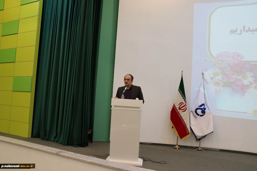 شرکت ریاست و کارکنان آموزشکده فنی و حرفه ای نهاوند در مراسم اختتامیه هفته پژوهش  3