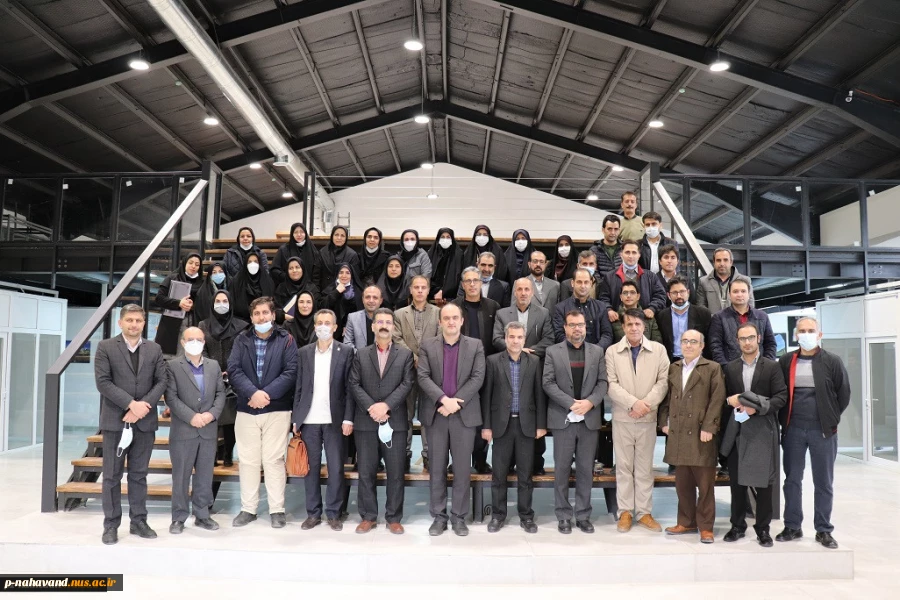 شرکت ریاست و کارکنان آموزشکده فنی و حرفه ای نهاوند در مراسم اختتامیه هفته پژوهش  8
