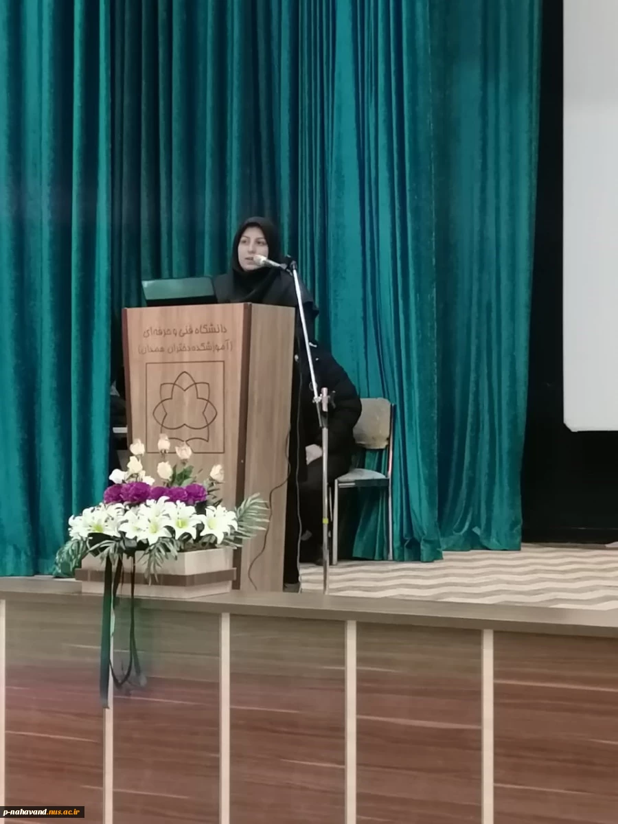 ریاست و کارکنان آموزشکده نهاوند در مراسم گرامیداشت دومین سالگرد شهادت سپهبد شهید حاج قاسم سلیمانی دانشگاه فنی و حرفه ای استان که در دانشکده زینب کبری (س) همدان برگزار شد، شرکت کردند. 3