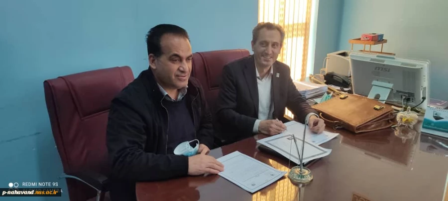 جلسه ویژه ریاست آموزشکده فنی و حرفه ای نهاوند با معاون محترم آموزش، پژوهش  و برنامه ریزی  اداره کل آموزش فنی و حرفه ای استان همدان و ریاست مرکز مهارت های تخصصی ( جوار دانشگاهی) شماره یک همدان   در   دفتر معاونت اداره کل آموزش فنی و حرفه ای استان همدان  6