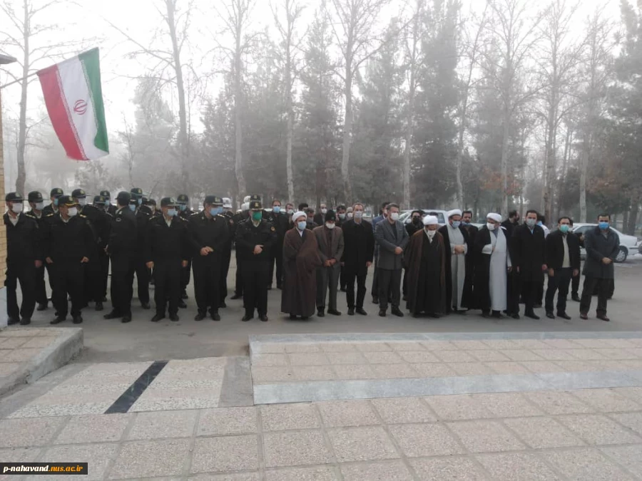 ادای احترام و تجدید میثاق کارکنان آموزشکده فنی وحرفه ای نهاوند  ( حاج حشمت شهبازی)،  اعضای شورای اداری شهرستان نهاوند به مقام شامخ شهدای ۱۴ بهمن ۱۴۰۰ در گلزار شهدای باغ بهشت. 6