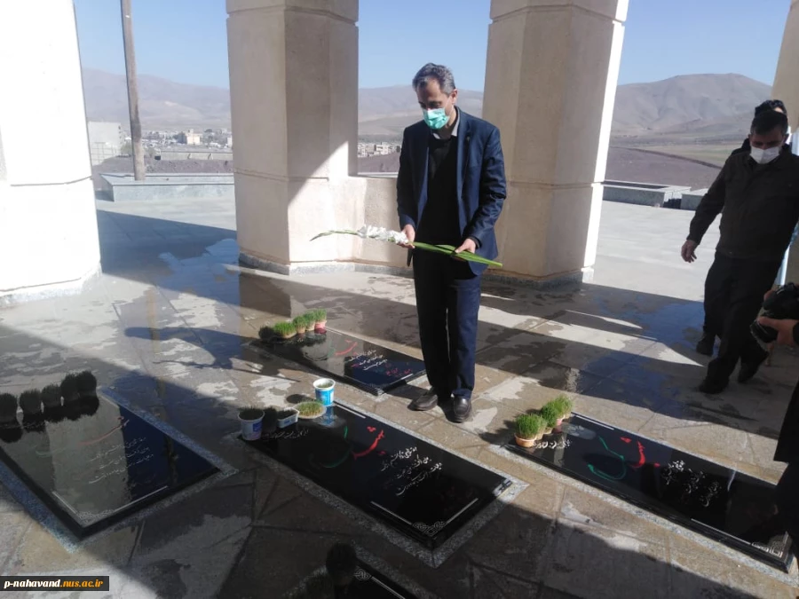 به مناسبت فرارسیدن ۲۲ اسفند سالروز بزرگداشت روز شهدا و تأسیس بنیاد شهید، 
کاشت یک اصله نهال کاج در محوطه آموزشکده،  به یاد  شهید سید هادی اجاق فارغ التحصیل کاردانی برق صنعتی آموزشکده  فنی و حرفه ای نهاوند (حاج حشمت شهبازی )
 6