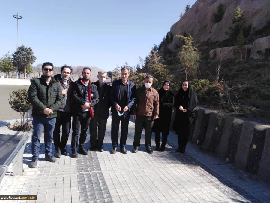 به مناسبت فرارسیدن ۲۲ اسفند سالروز بزرگداشت روز شهدا و تأسیس بنیاد شهید، 
کاشت یک اصله نهال کاج در محوطه آموزشکده،  به یاد  شهید سید هادی اجاق فارغ التحصیل کاردانی برق صنعتی آموزشکده  فنی و حرفه ای نهاوند (حاج حشمت شهبازی )
 8