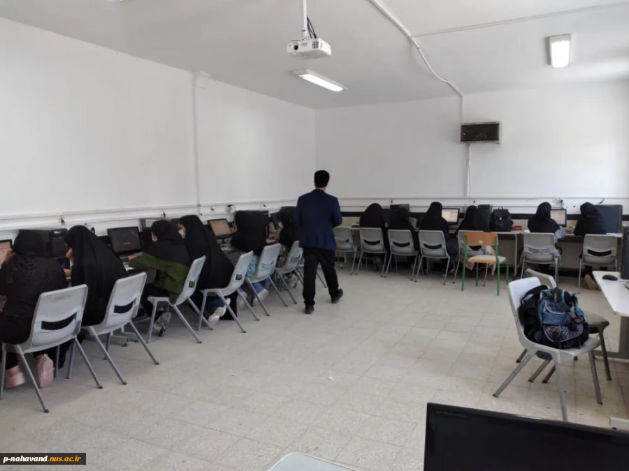 اولین حضور دانشجویان دختر بومی در کلاس های عملی و نظری عملی سال 1401 3