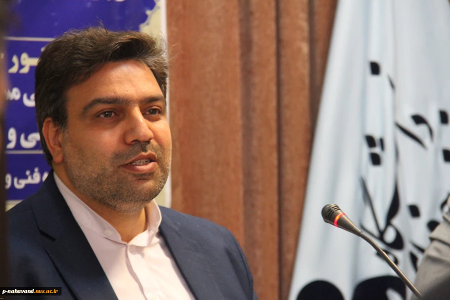 دکتر خسرویان:
کسب و کارهای مهارت محور کلید اشتغال است و راه آن از توسعه زیرساخت‌های دانشگاه فنی و حرفه‌ای می‌گذرد 2