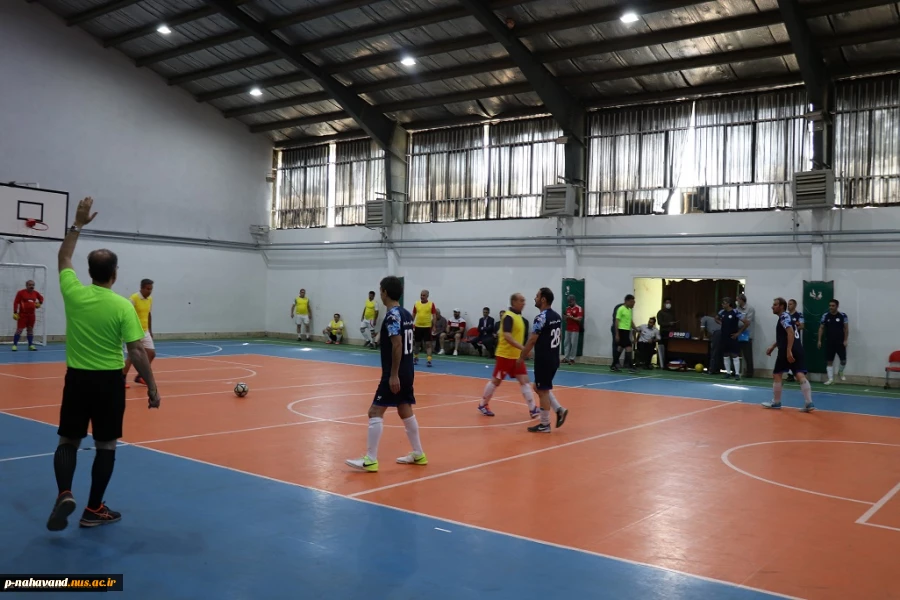 مسابقات ورزشی اساتید و کارکنان دانشگاه فنی و حرفه ای منطقه 10 کشور برگزار شد. 14