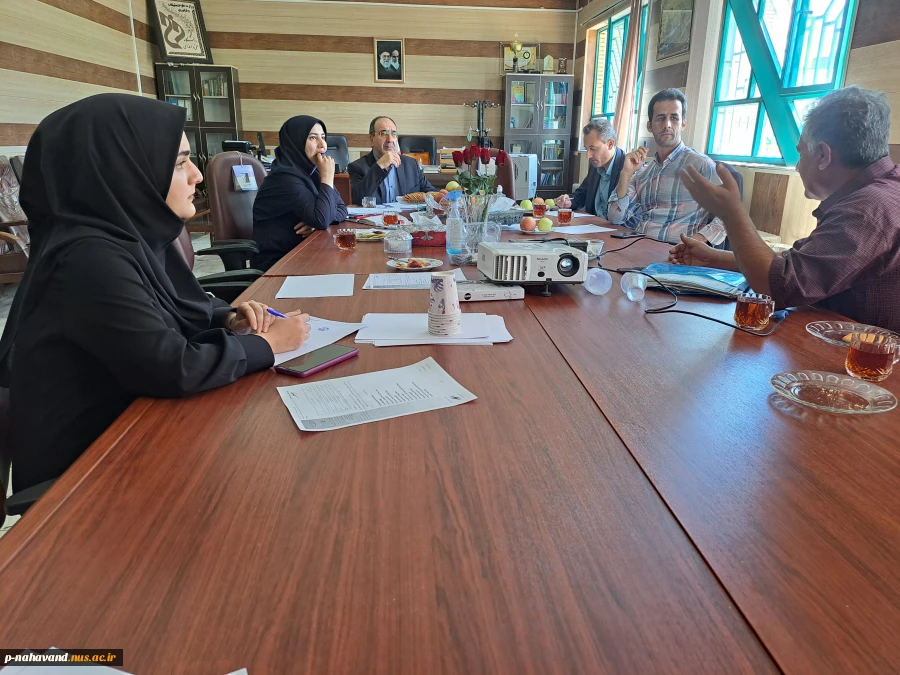برگزاری سومین شورای مرکزنوآوری واحدهای فناور شهرستان نهاوند در سال 1401 9