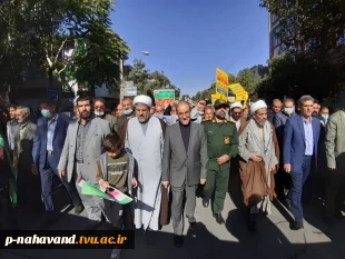 حضور کارکنان، اساتید و دانشجویان در راهپیمایی 13 آبان و نماز جمعه 3