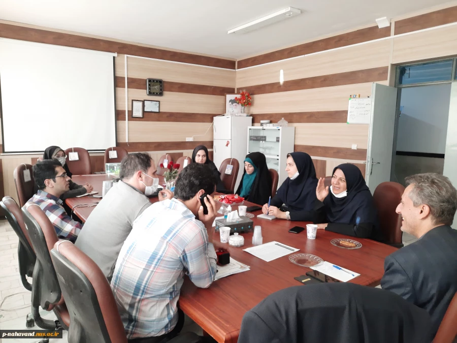 جلسه هم اندیشی با روسای  اداره تعاون کار ورفاه اجتماعی ، فنی و حرفه ای دختران و مجمع خیرین اشتغال شهرستان نهاوند 3
