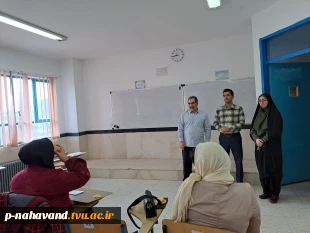 دیدار با دانشجویان در کلاسها و پخش شیرینی به مناسبت روز دانشجو  9
