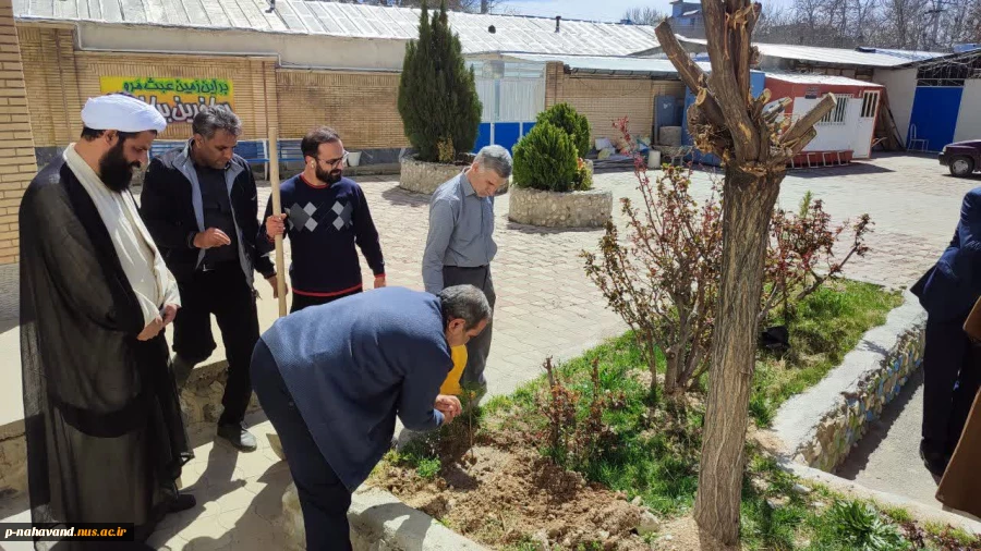 به مناسبت روز درختکاری غرس چهاراصله نهال به نام شهدا 4