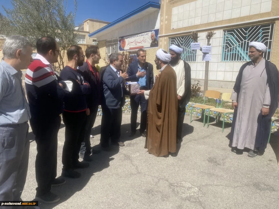 به مناسبت روز درختکاری غرس چهاراصله نهال به نام شهدا 6