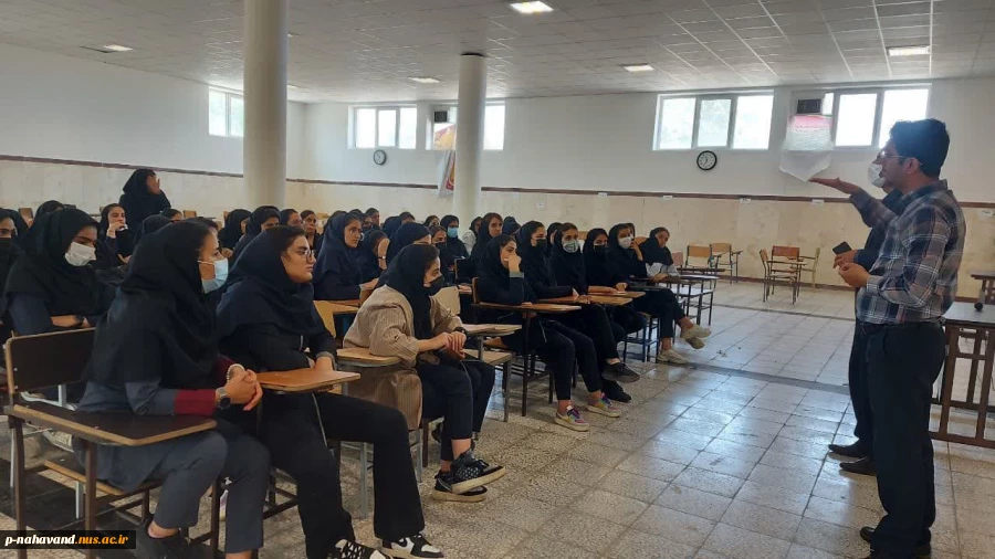 تشریح رشته های موجود آموزشکده های دخترانه ( همدان،ملایر،نهاوند و اسدآباد) دانشگاه فنی و حرفه ای استان همدان باحضورکلیه هنرجویان پایه دوازدهم هنرستان شهید فرزاد سلیمانیان 4