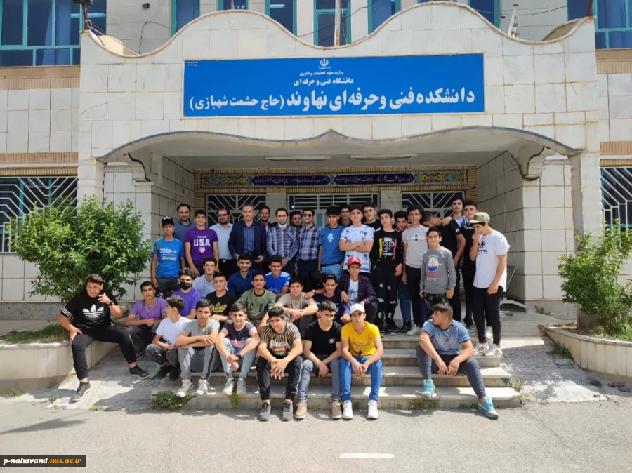 بازدید دانش آموزان پسر پایه نهم  روستا های نهاوند از آموزشکده های فنی و حرفه ای حاج حشمت شهبازی  با هدف هدایت تحصیلی دانش آموزان 6