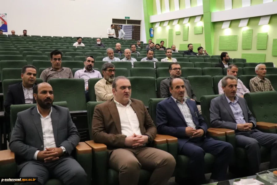 همگام با سی هزار استاد بسیجی دانشگاه های سراسر کشور مراسم گرامیداشت سالروز شهادت دکتر چمران و روز ملی بسیج اساتید در دانشگاه فنی و حرفه ای استان همدان برگزار شد 2