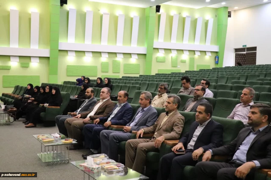 همگام با سی هزار استاد بسیجی دانشگاه های سراسر کشور مراسم گرامیداشت سالروز شهادت دکتر چمران و روز ملی بسیج اساتید در دانشگاه فنی و حرفه ای استان همدان برگزار شد 7