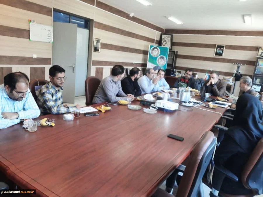 بازدید دکتر کاظمی ریاست محترم دانشگاه فنی و حرفه‌ای استان همدان و هئیت محترم همراه از طرح‌ استفاده از مددجویان ندامتگاه مرکزی نهاوند 4