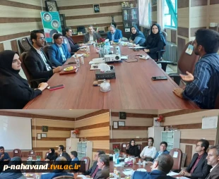 دومین جلسه مرکز کارآفرینی و نوآوری شهرستان نهاوند برگزار شد. 2