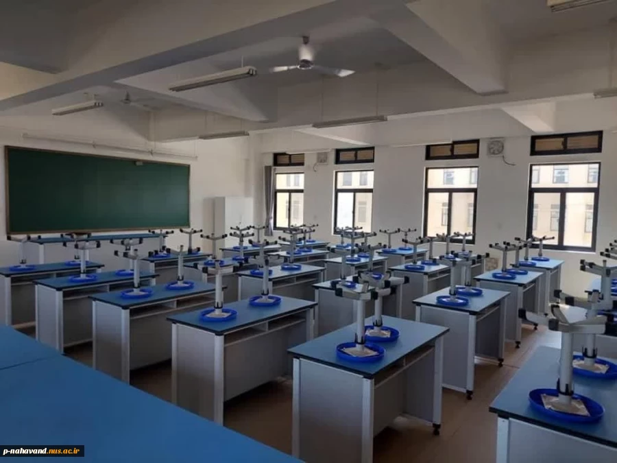 ملاقات دکتر خسرویان و تیم همراه با  وزیر آموزش عالی و تحقیقات مالی،بهمراه بازدید از شهرک دانشگاهی کابالا در باماکو، محل تخصیصی برای تأسیس شعبه دانشگاه فنی و حرفه‌ای در مالی 4