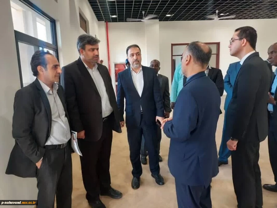 ملاقات دکتر خسرویان و تیم همراه با  وزیر آموزش عالی و تحقیقات مالی،بهمراه بازدید از شهرک دانشگاهی کابالا در باماکو، محل تخصیصی برای تأسیس شعبه دانشگاه فنی و حرفه‌ای در مالی 8