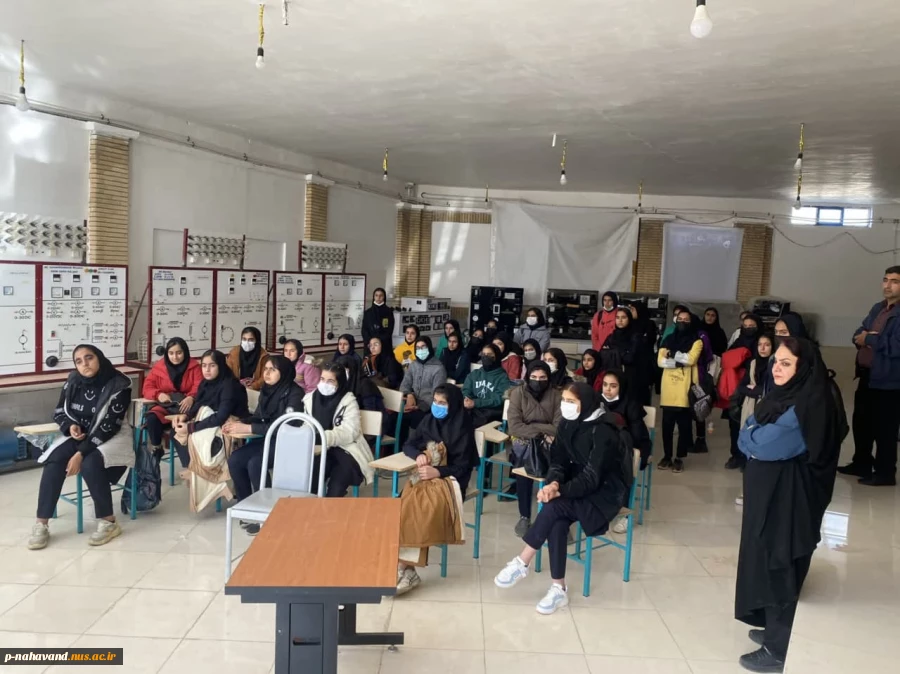 به مناسبت هفته پژوهش بازدید دانش آموزان پایه نهم عضو پژوهش سرای دانش آموزی جابربن حیان شهرستان نهاوند  7