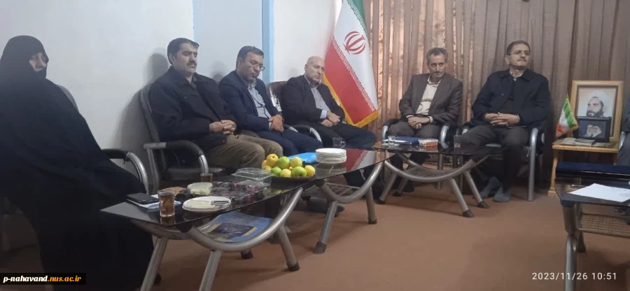 تجلیل از عضو هیئت علمی دانشگاه فنی و حرفه ای استان همدان در دفتر  نماینده محترم ولی فقیه شهرستان نهاوند 4
