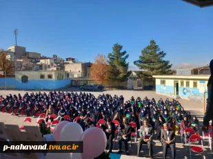 به صدا در آمدن «زنگ هفته‌ی پژوهش» در آموزشگاه شبانه‌روزی ولایت 6
