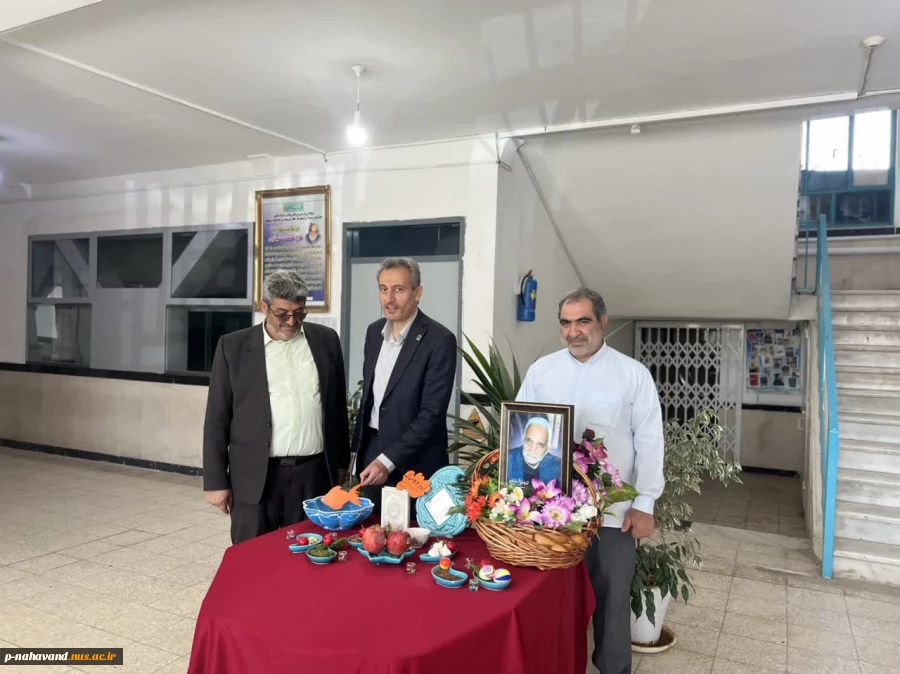 آخرین جلسه شورای اداری و شورای آموزشی فرهنگی آموزشکده حاج حشمت شهبازی در دو روز  همزمان با پایان سال برگزار شد. 4