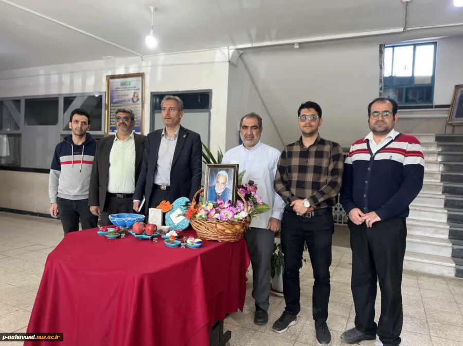 آخرین جلسه شورای اداری و شورای آموزشی فرهنگی آموزشکده حاج حشمت شهبازی در دو روز  همزمان با پایان سال برگزار شد. 7