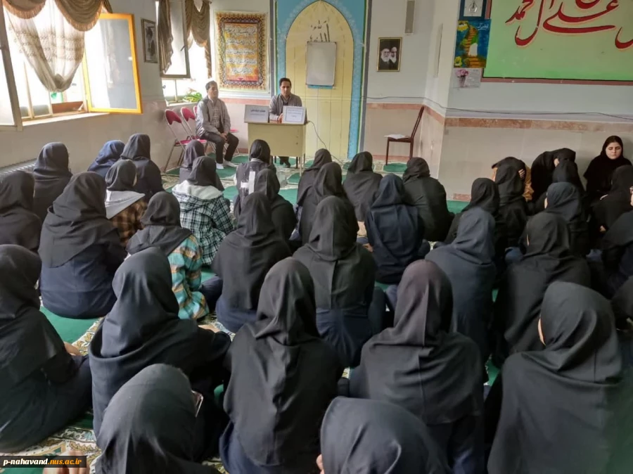 همکاری آموزش و پرورش نهاوند و خزل با آموزشکده حاج حشمت شهبازی بمناسبت هفته مشاغل 7