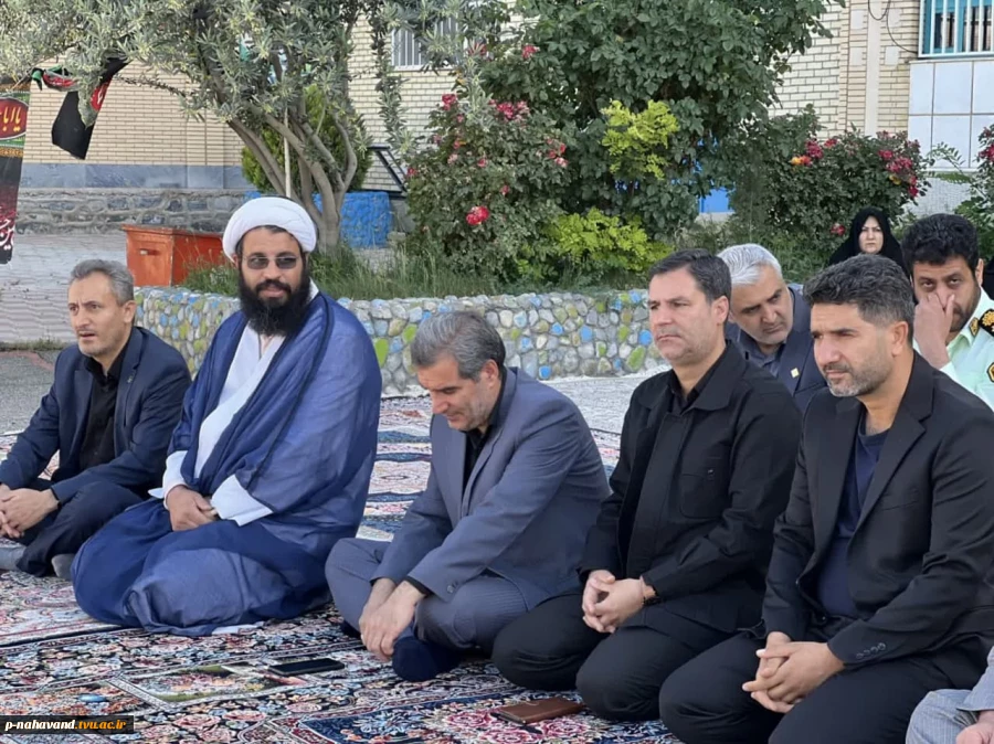 همزمان با هفتمین روز شهادت شهیدان خدمت، مراسم گرامیداشت رییس جمهور شهید و همراهانشان به میزبانی آموزشکده  4