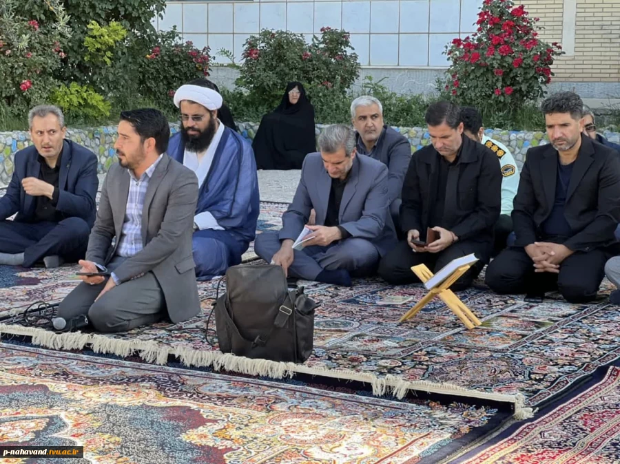 همزمان با هفتمین روز شهادت شهیدان خدمت، مراسم گرامیداشت رییس جمهور شهید و همراهانشان به میزبانی آموزشکده  8