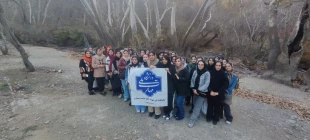 به مناسبت هفته بسیج اردوی فرهنگی تفریحی  یکروزه دانشجویان دختر غیر بومی به سراب و جنگل گیان با همکاری بخشداری 2