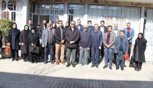 دانشگاهیان نهاوند با غبار روبی مزار شهدا و دیدار با خانواده شهیدان ایام الله دهه مبارک فجررا گرامی داشتند  25