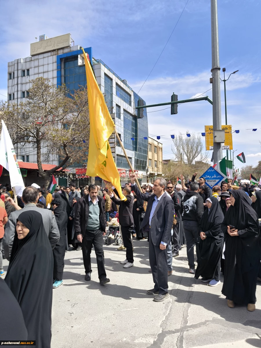 حضور دانشگاهیان دانشگاه ملی مهارت استان همدان در راهپیمایی باشکوه روز قدس
 10