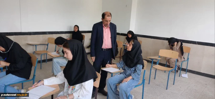 بازدید دکتر منصوری نسب، مشاور رئیس و مدیرکل مرکز نظارت، ارزیابی و تضمین کیفیت و هیئت همراه از آموزشکده  5