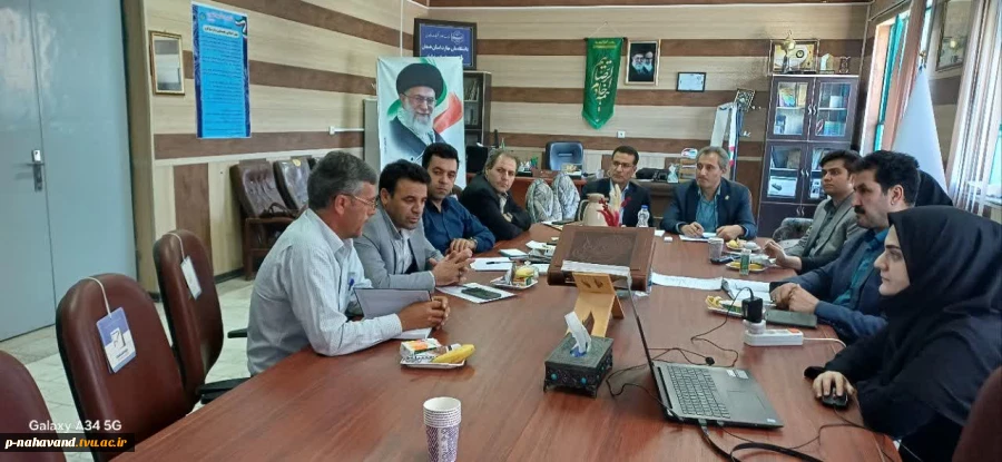 در راستای اجرای شاخص های کمیته ایمن سازی اماکن دانشجویی، آموزشی دانشگاه ملی مهارت استان همدان انجام شد. 4