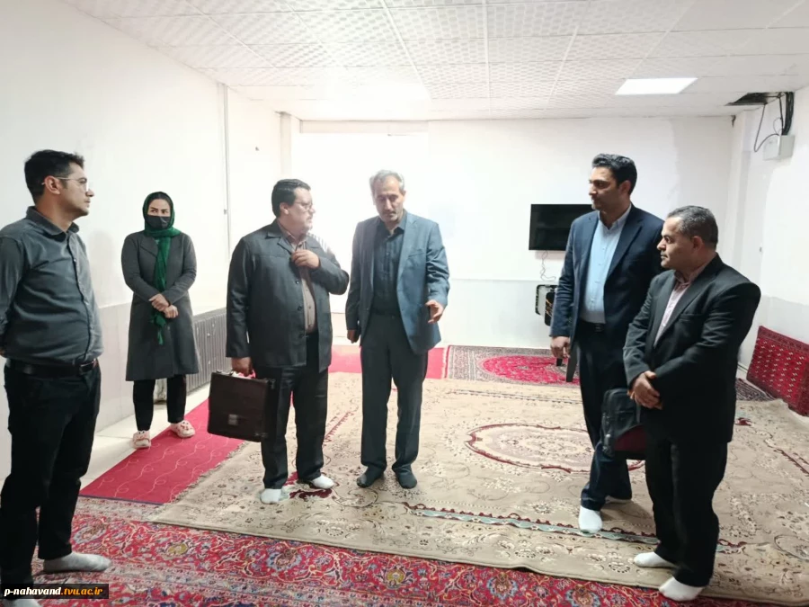 بازدید میدانی معاون فرهنگی دانشجویی دانشگاه ملی مهارت استان همدان از سراهای دانشجویی و سلف آموزشکده نهاوند 11