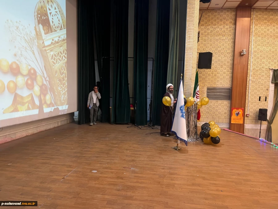 برگزاری مراسم جشن بزرگ روز دانشجو همزمان با ولادت با سعادت حضرت فاطمه زهرا(س)در سالن بزرگ اجتماعات اداره فرهنگ و ارشاد اسلامی 5