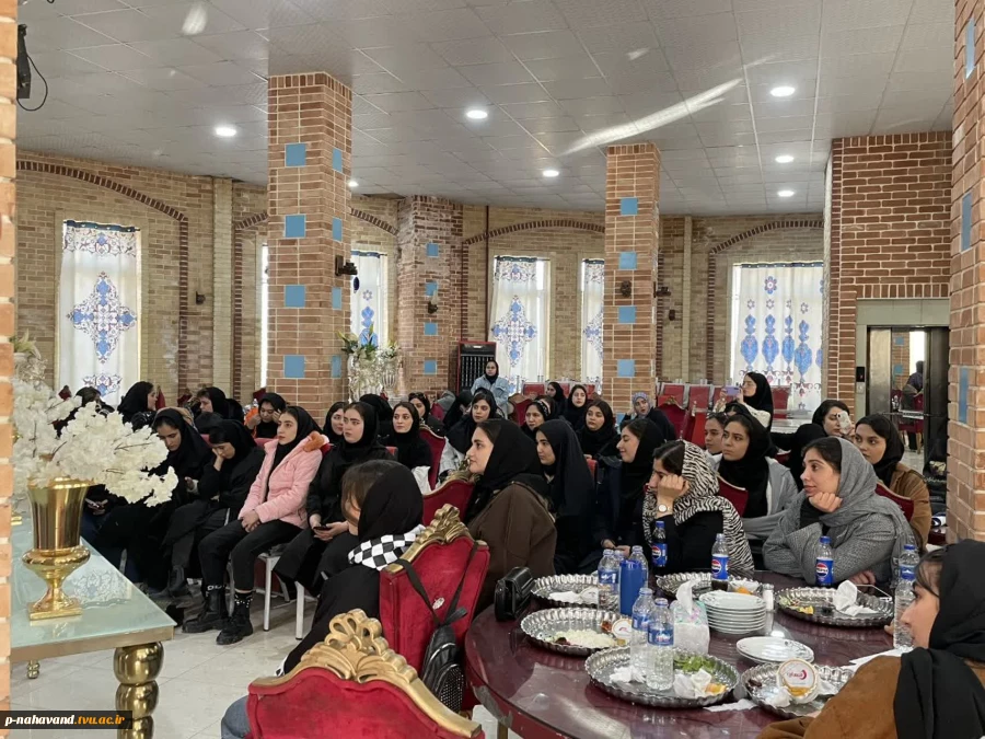 شرکت دانشجویان دختر در اولین اردوی «سفر تا سمن» شهرستان نهاوند 12