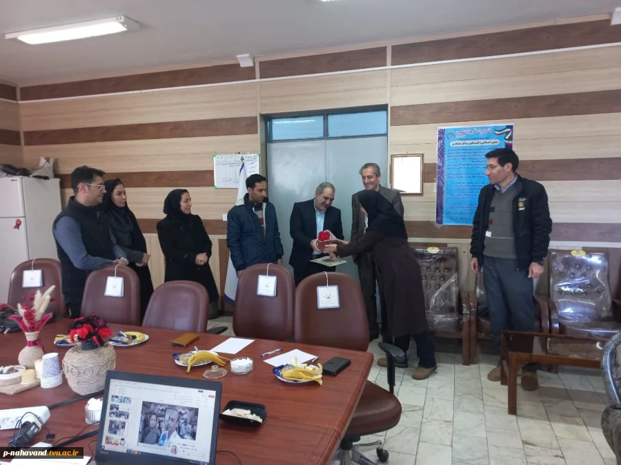 نشست فرهنگی دانشگاه‌های نهاوند در راستای هماهنگی با ستاد دهه فجرفرمانداری شهرستان 6