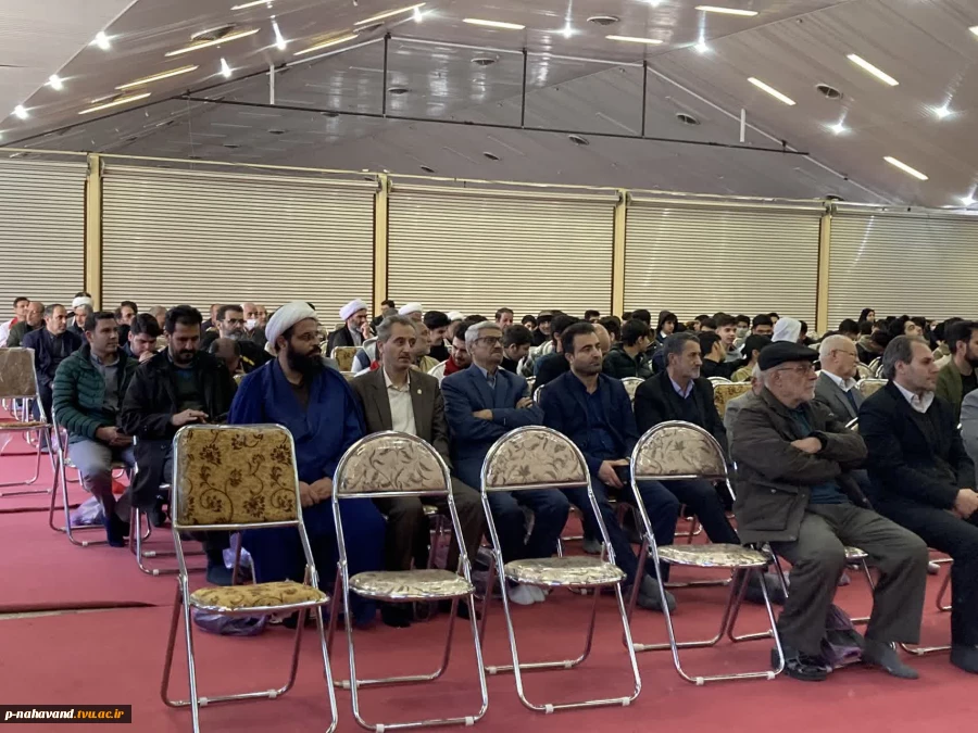 مراسم بزرگداشت پنجاه‌ودومین سالگرد گروه انقلابی ابوذر در مصلی نهاوند برگزار شد. 6