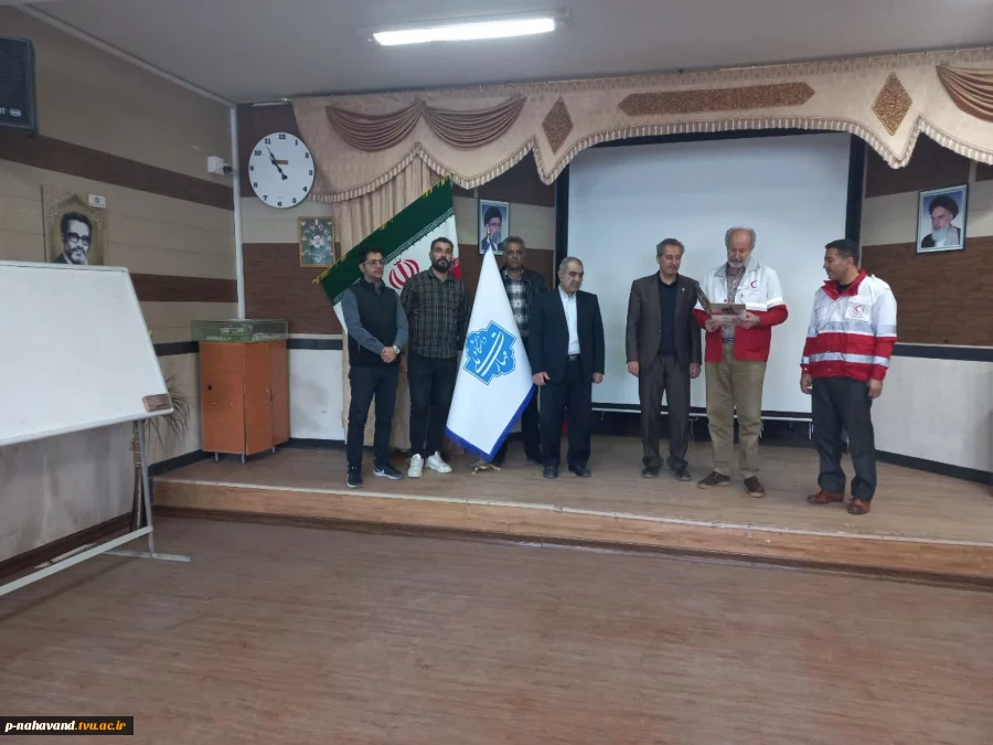 گرامیداشت روز جهانی صلیب سرخ و هلال‌احمر 3