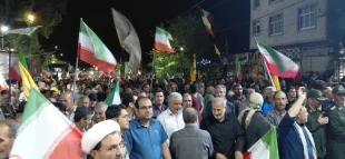 حضور کارکنان آموزشکده ملی مهارت نهاوند در موج ۹۹ تجمعات شبانه همزمان با آغاز عملیات وعده صادق ۵ 3