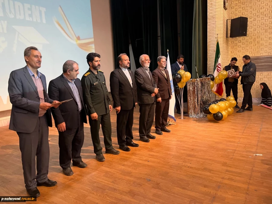 افتخارآفرینی دانشجویان دانشگاه ملی مهارت در جشنواره جوان برتر شهرستان نهاوند 7